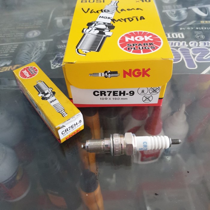 Busi Ngk Cr7Eh-9 (Original Ngk) Vario Karbu, Vario Techno Cbs 110 Kode Hm328