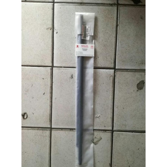 Pelipit/List Kaca Belakang Kiri Toyota Ist