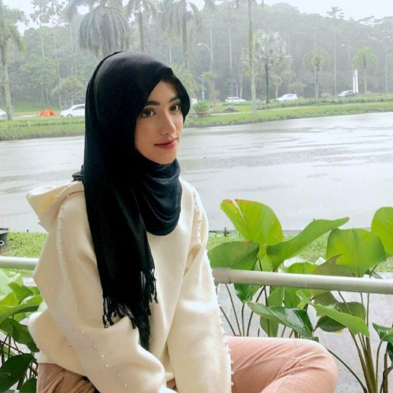 Pashmina Shirin Hitam Jahit Tepi | Pashmina Kasmir Rawis | Pasmina Cashmere Dubai Shawl Shireen