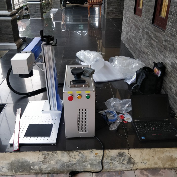 Mesin fiber marking laser 30w 30*30 raycus marking mesin fiber marking star