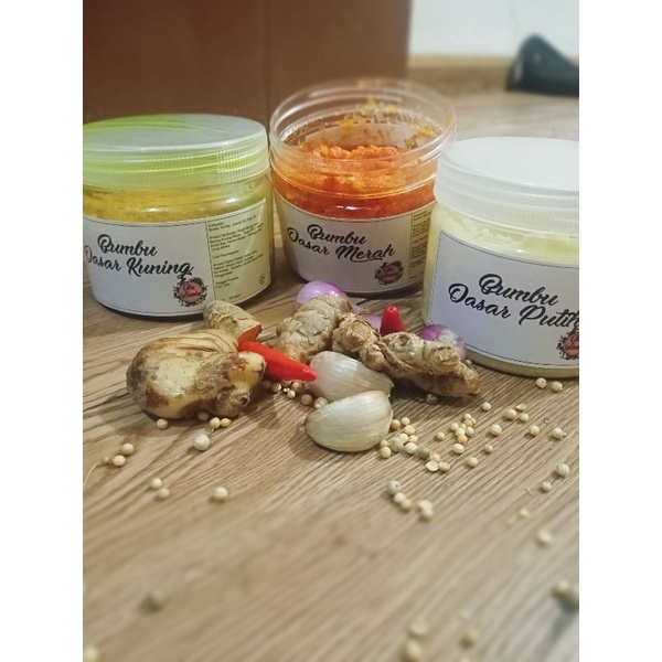 

produk Attabumbu: bumbu dasar merah/putih/kuning dalam minyak