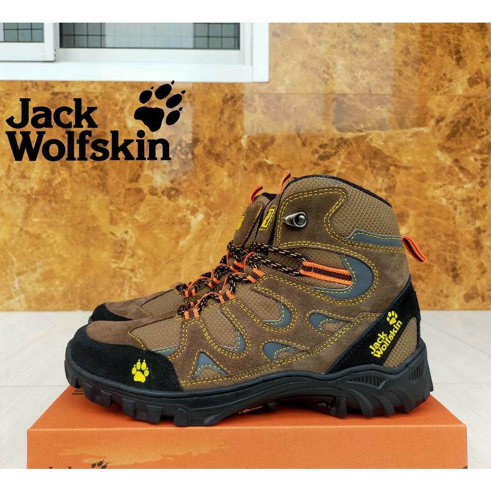 TERLARIS SEPATU GUNUNG PRIA DAN WANITA JACK WOLFSKIN SEPATU OUTDOOR MODEL BOOT HIKING-TRECKING TERBA