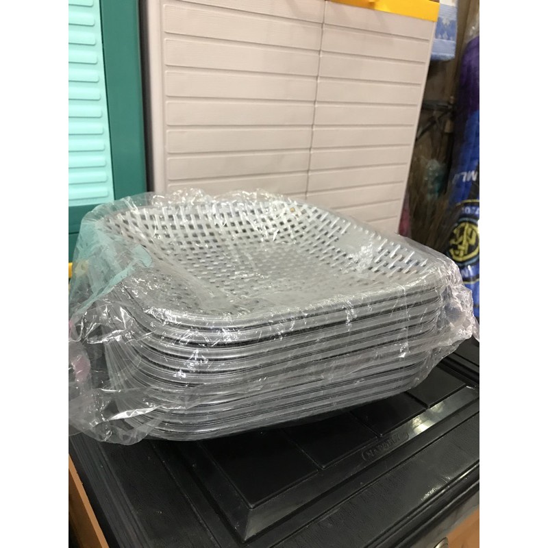 1 Lusin Piring Anyam Rotan Plastik Persegi Diameter 24 Cm