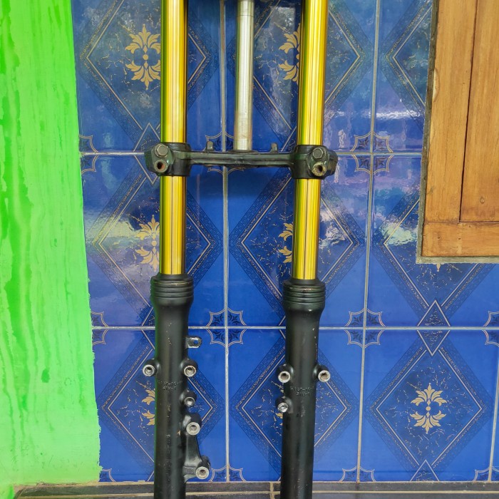 {BEKAS} shock ninja RR original copotan as gold pnp honda cb gl mp tiger Murah