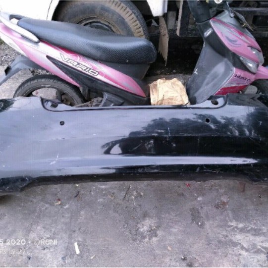 {BEKAS} bemper belakang dan depan datsun go original Murah