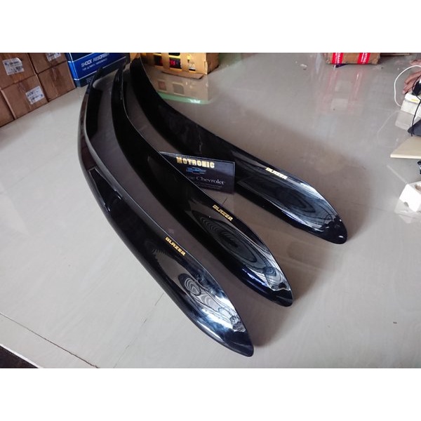 deflekta depan opel chevrolet blazer