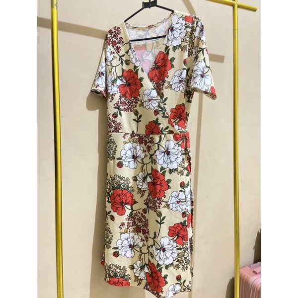 Dress Bangkok / Dress Pantai / Flower Dress / Floral Dress