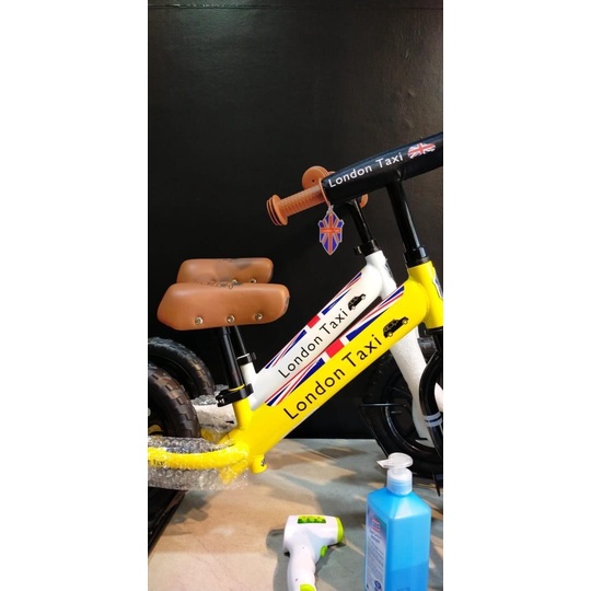 BALANCE BIKE LONDON TAXI | PUSH BIKE LONDON TAXI | KICK BIKE