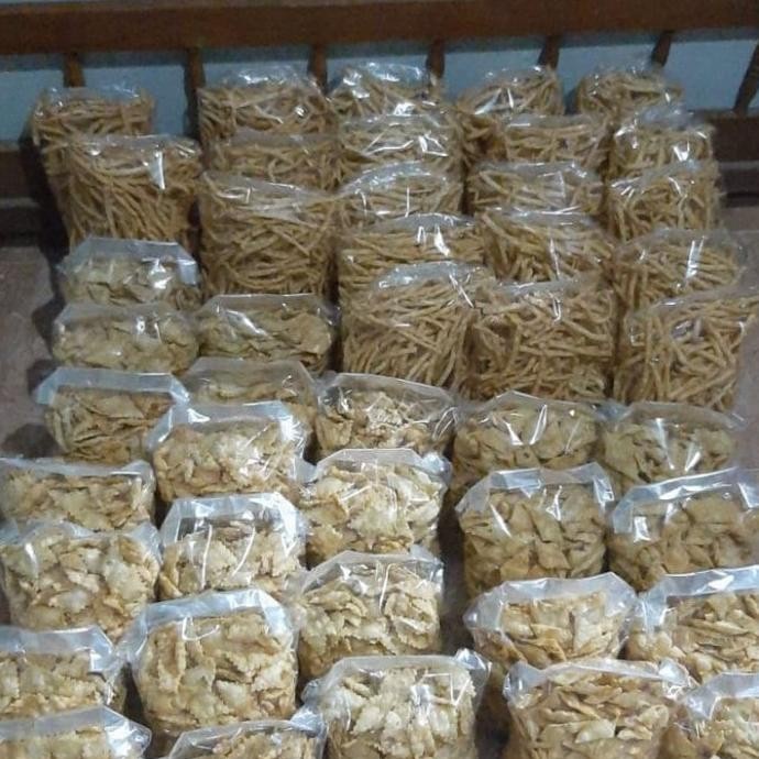 

Keripik - Miliki Keripik Bawang Atau Cheese Stick 1Kg