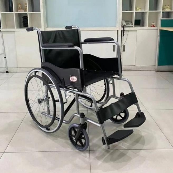 kursi roda bekas / kursi roda manual rumah sakit standart / kursi roda