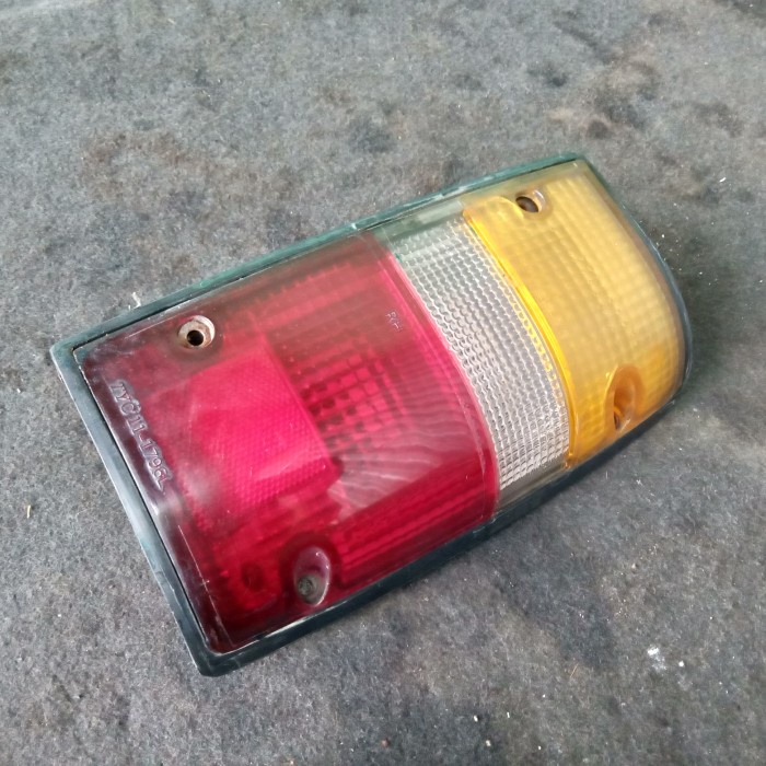 Stoplamp Toyota Kijang Super Kanan Rh #100% Ori