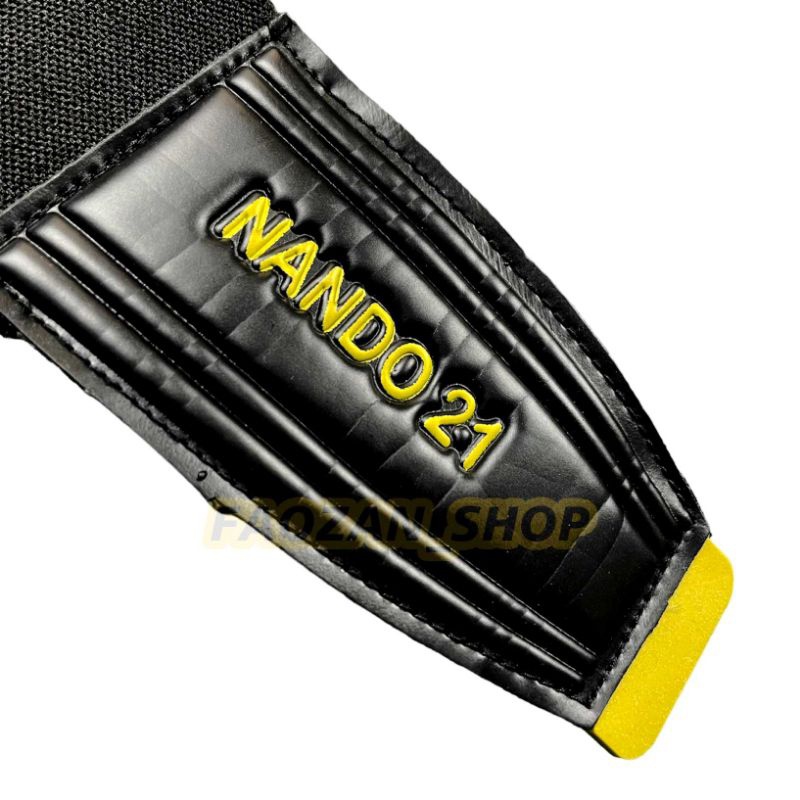 Sarung Tangan Kiper PGS Pro Nando Series Signature Gloves Kiper Soccer Sepakbola Hitam