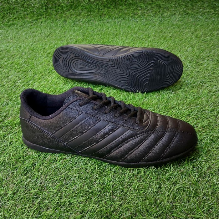 Cod Sepatu Futsal Adidas Size Jumbo Ukuran 44 45 46 47