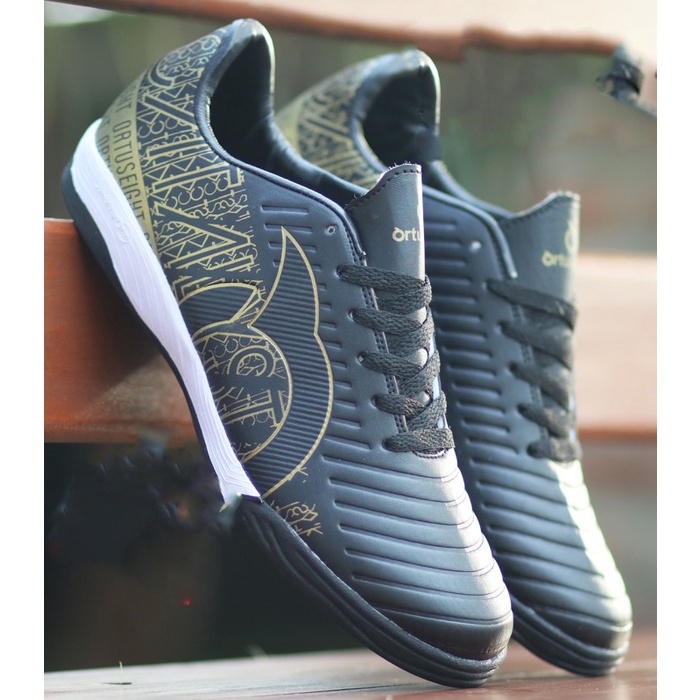 Sepatu Futsal Ortuseight Olahraga Pria