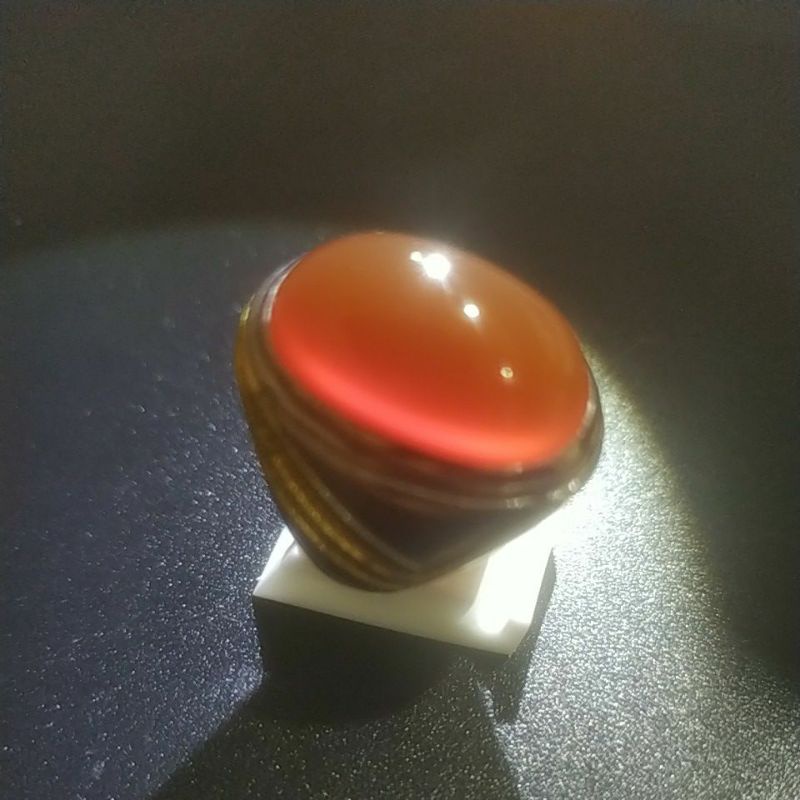 Batu redish orange Raflesia Giwang Samping