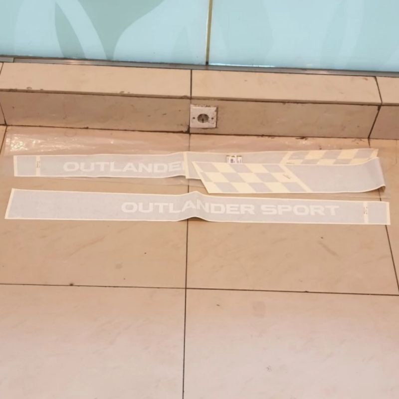 Sticker Body Outlander Sport Asli Mitsubishi Outlander
