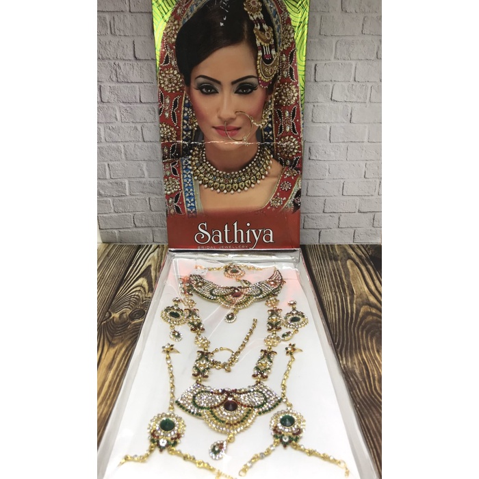 [Baru] Perhiasan Set Akseosris Pengantin Bindi India Lengkap Terbaru