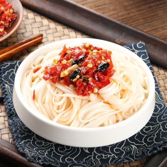 

Pickled Chili Garlic Sauce/Chopped Chili/Sambal Ala Hunan