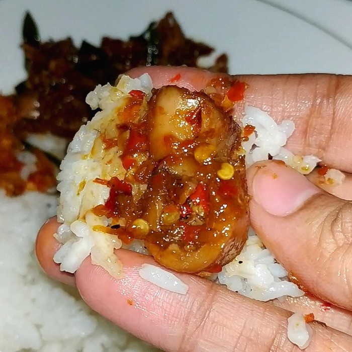 

Sambal Perawan Cumi