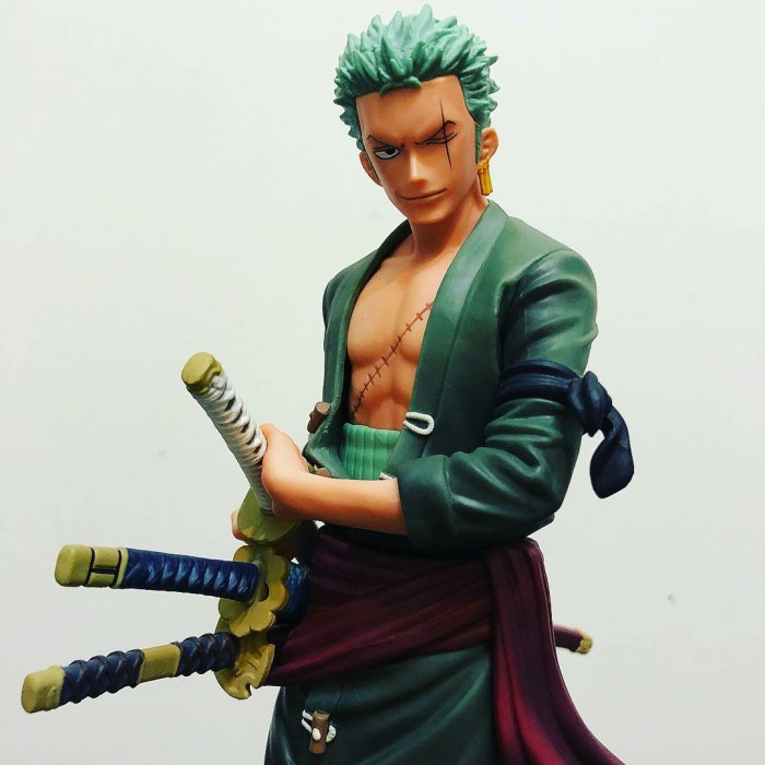 ✨Baru Action Figure One Piece Roronoa Zoro Grandista Berkualitas
