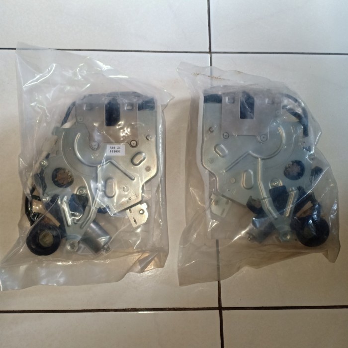 ✅Ori Door Lock Pintu Tengah Toyota Sienta Kiri Kanan Diskon