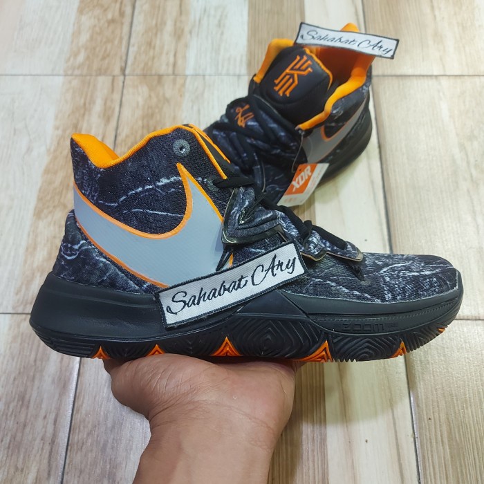 ✨Ori Sepatu Kyrie 5 Taco Terbatas