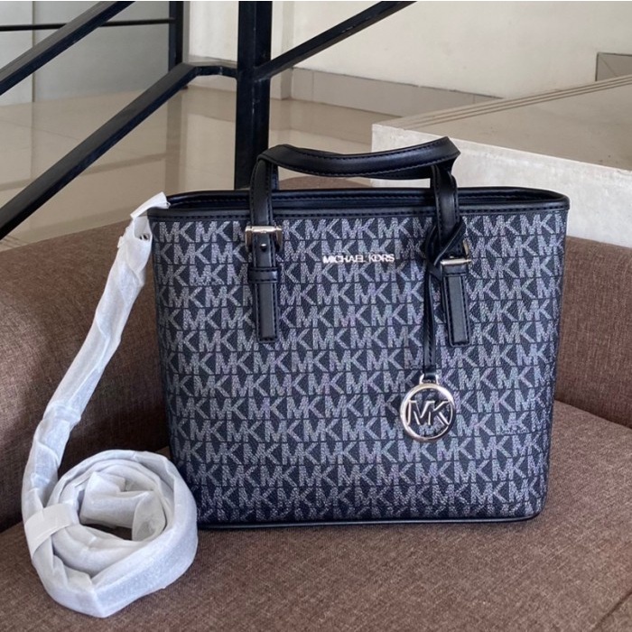 ✨New Mk Jet Set Travel Small Caryyal Zip Tote Black Gold Limited