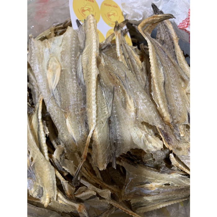 

Ikan Asin Jambrong Kering 1kg /Ikan asin Siting Pin Bagansiapiapi