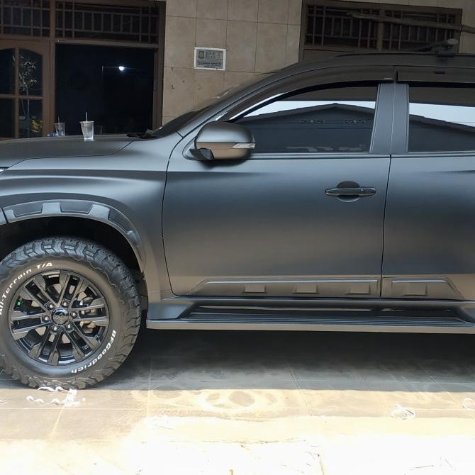 Over Fender Pajero 2021 Rockford