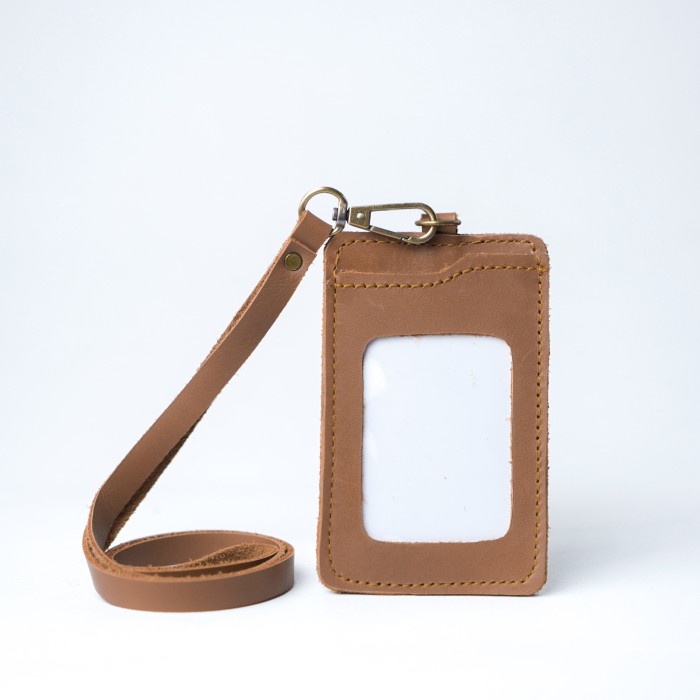

ID CARD HOLDER KULIT / NAME TAG ID CARD LEATHER