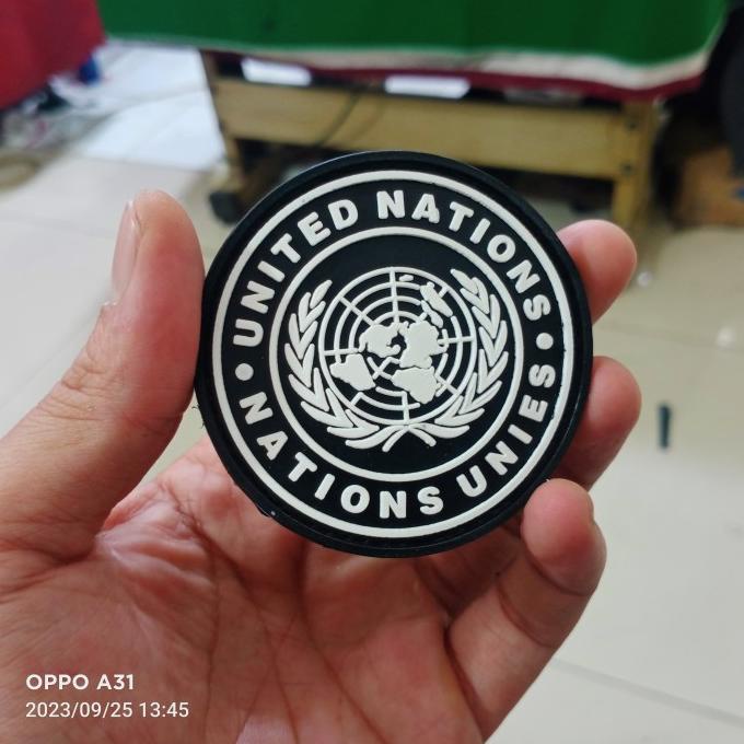 

=+=+=+] patch rubber logo PBB united nations / hitam
