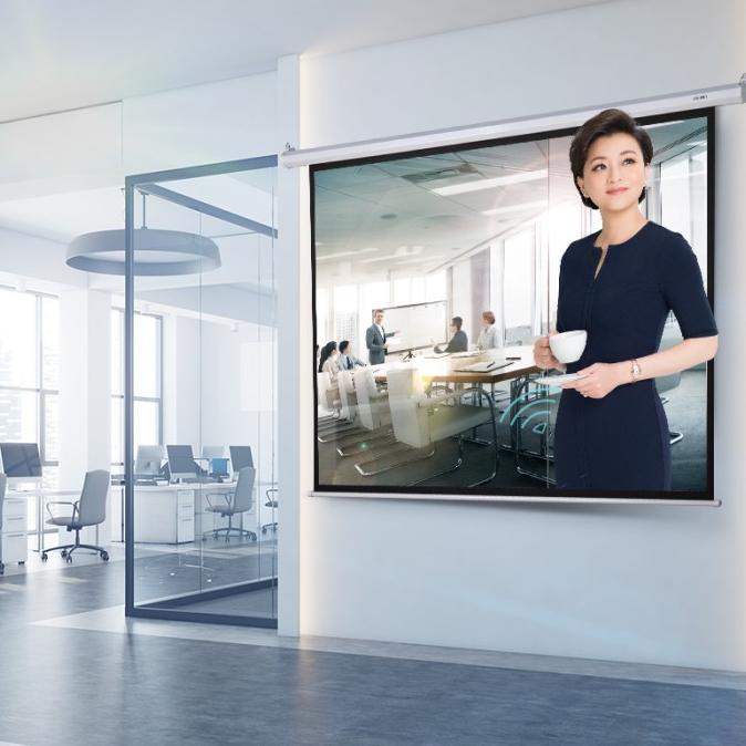 Deli Automatic Screen Proyektor/Layar Proyektor Otomatis 120Inch 50441