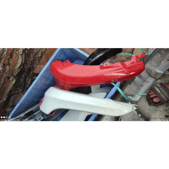 Aksesoris Add On Aero Kit Variasi Modifikasi Bodykit Yaris 2010 2011 T