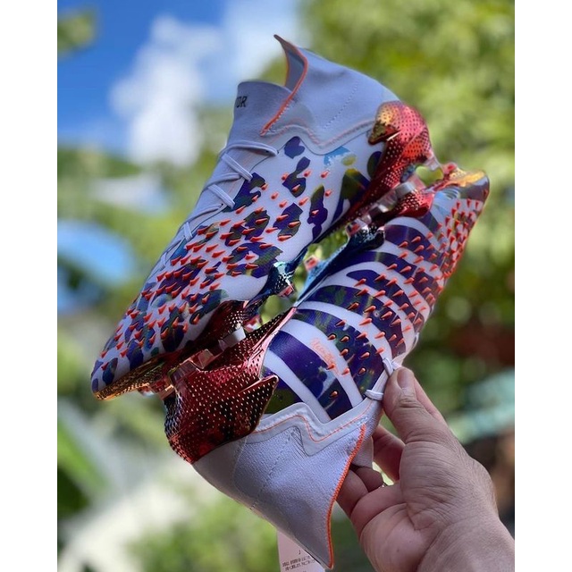 [SPORTY COLLECTION] Sepatu Bola Adidas Predator Freak .1 Pogba White Metallic Chrome FG