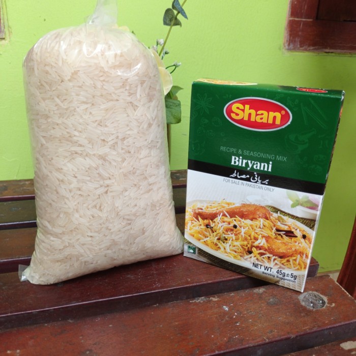 

Basmati + Bumbu Shan Biryani / Paket 1 Kg + Bumbu Shan