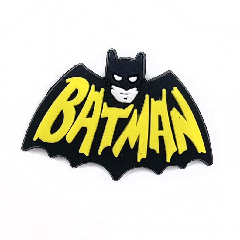 HT Sale 040 Pin Sandal Crocs Jibbitz Batman Keren Hiasan Sendal Flat Flip Flop Slop Charm Charms Pen