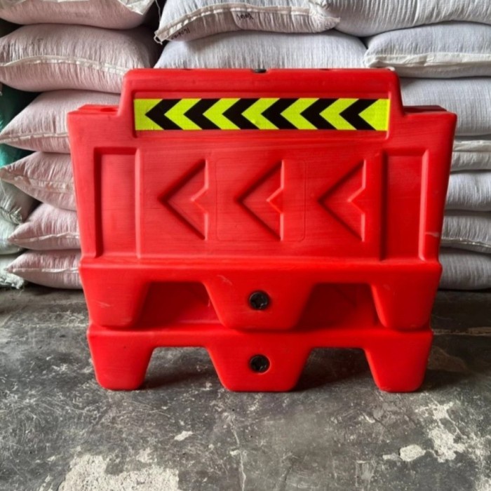 

Terbaru Road Barrier / Water Barrier / Pembatas Jalan Murah / Berkualitas Promo Terlaris