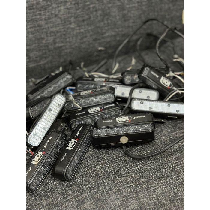 {Second} Strobo Whelen ION Second Limited
