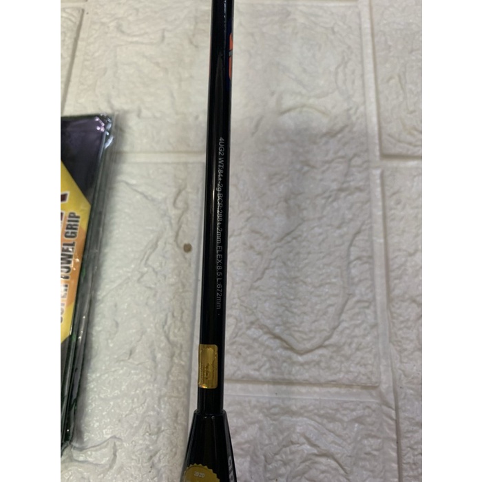 Terlaris Raket Badminton Apacs Versus 20 Kuat 35 Lbs + Grip Original Gratis Ongkir