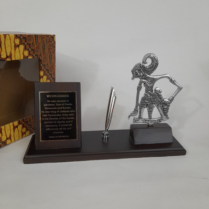 

Tempat Pulpen /tempat pulpen meja /holder/motif Wayang werkudara