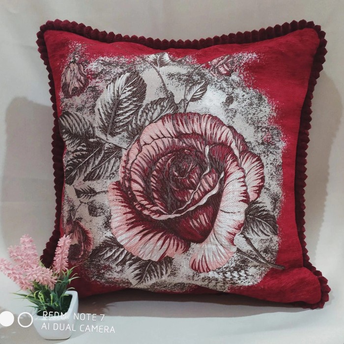 Sarung Bantal Kursi Sofa Motif Shabby Chic Bunga Mewah 50X50 Cm