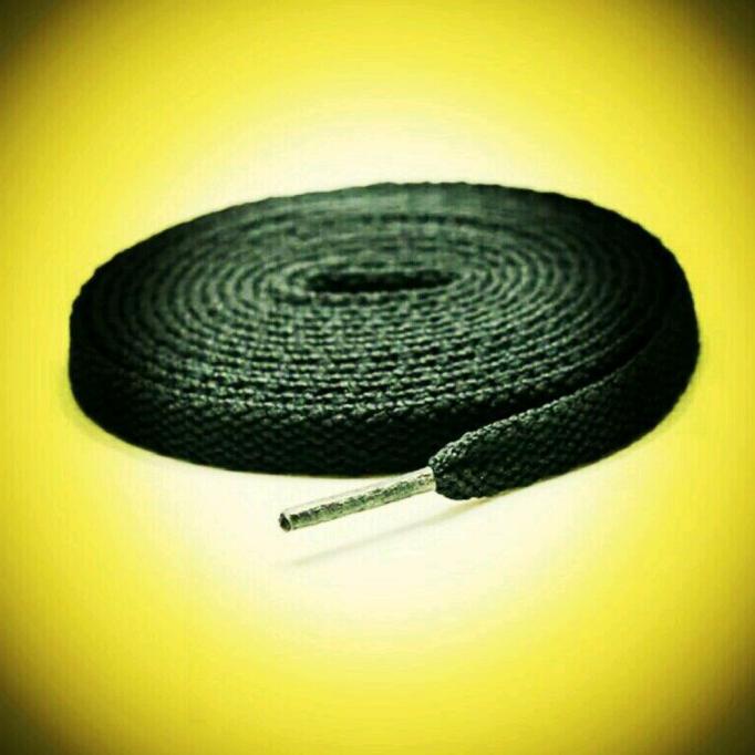 Tali Sepatu Sneakers Model Gepeng/ Tali Sepatu Wanita Pria