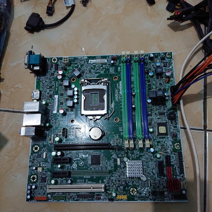 mobo motherboard lenovo h81 soket 1150support gen 4 slot ram 4 normal