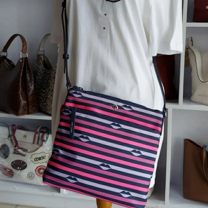 ✅New Kate Spade Crossbody Joe Nylon Lip Print Terbatas