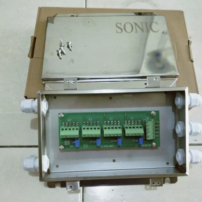 Junction Box 4 Hole Stainless Steel