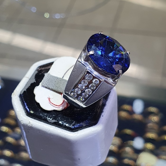 Cincin - Cincin Cowo Pria Emas 750 Putih Batu Biru