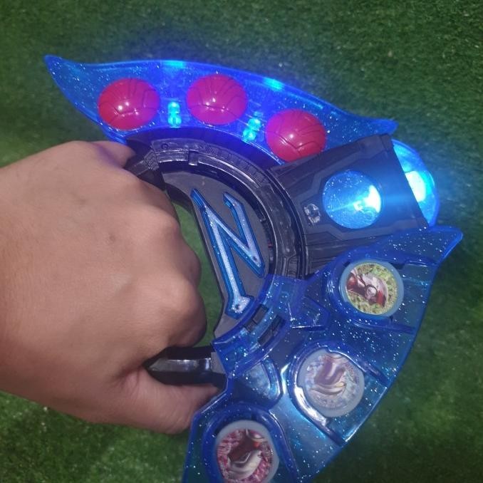 Mainan Senjata Ultraman Z Dx Ultra Z Riser & Ultra Medal | Peterstorez