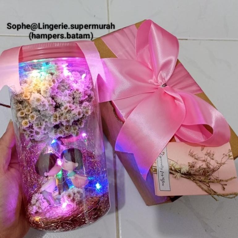 

Bisa Cod Hampers Valentine / Kado Kekinian / Kado Valentine / Kado Ultah / Toples Led / Mawar / Box Gift / Lampu Tidur / Kado Wisuda / Boneka / Lampu Led Murah