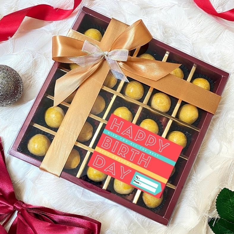 

Diskon Besar Hampers Premium Wijsman Nastar Imlek Chinese New Year Tahun Baru 2024 Mewah Gift Set Kado Ulang Tahun Birthday Berkualitas Enak Dijamin Big Sale