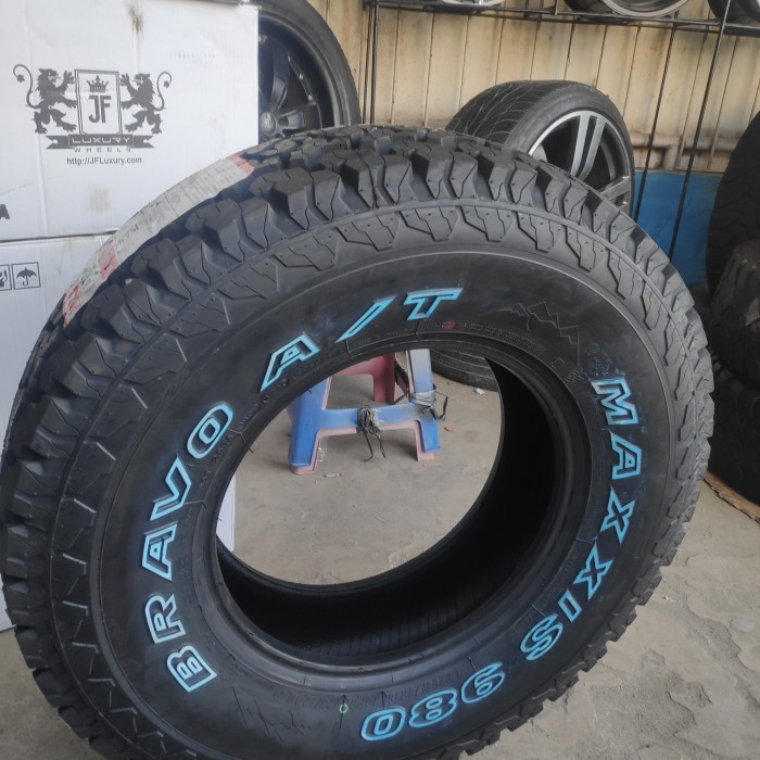 Maxxis Bravo AT 980 285 75 16 / 28675R16